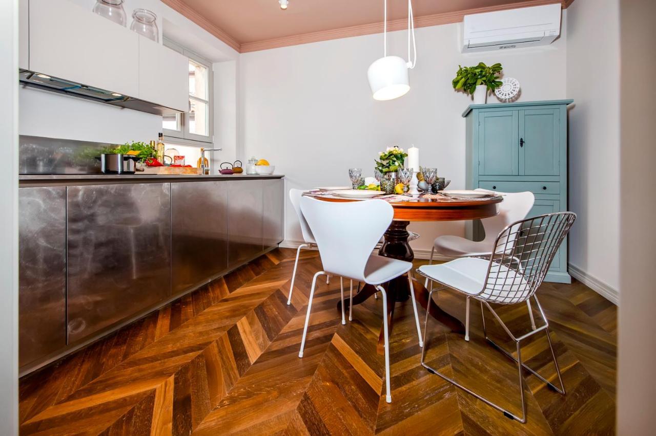 Campitelli Design Apartment โรวีน ภายนอก รูปภาพ