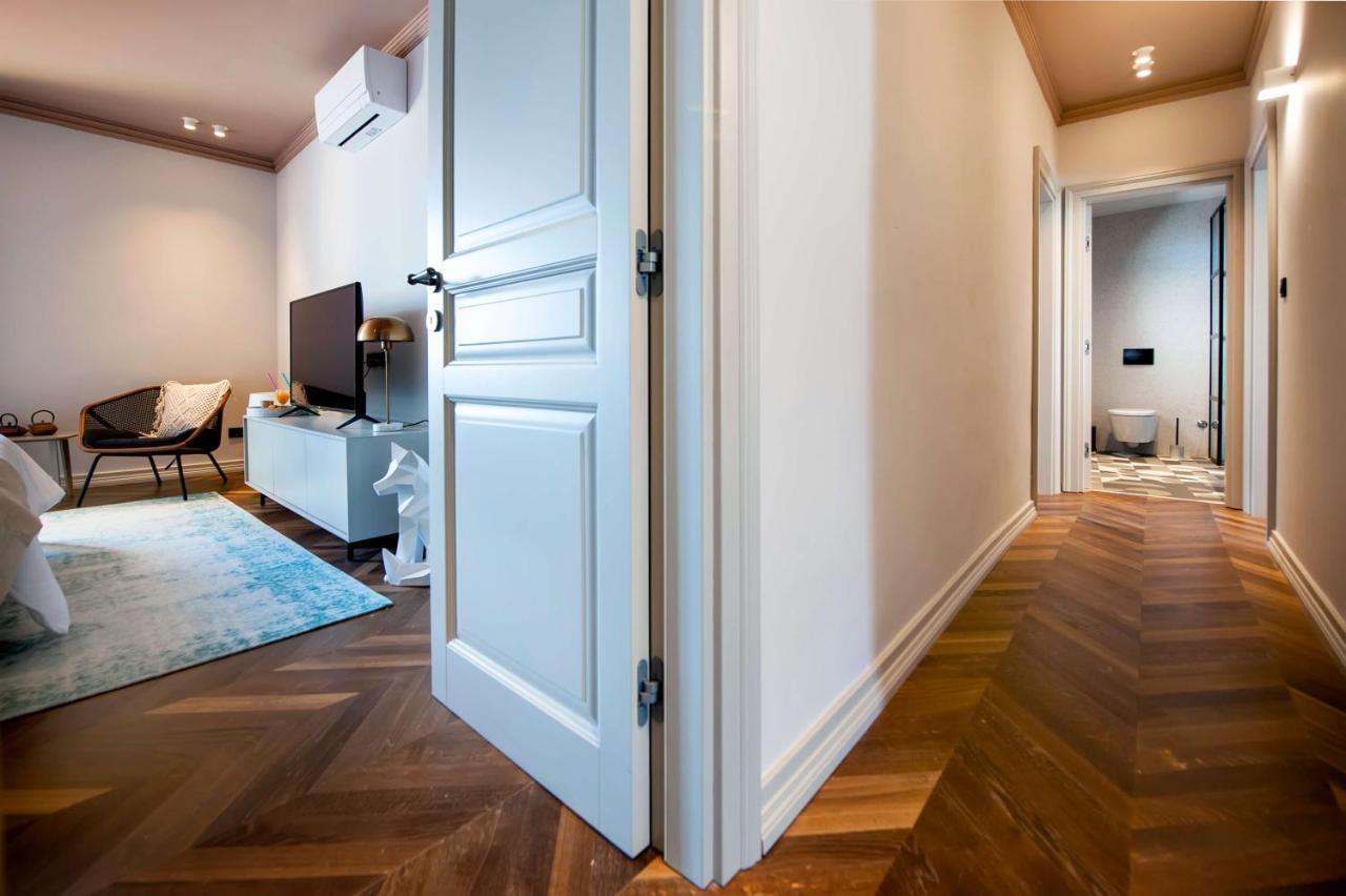 Campitelli Design Apartment โรวีน ภายนอก รูปภาพ